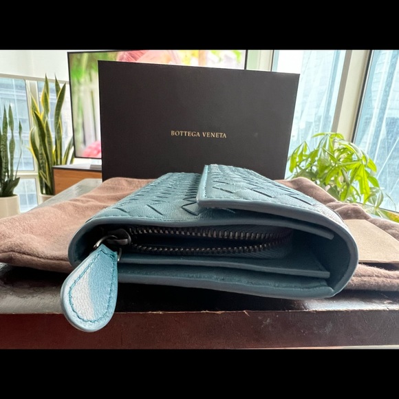 BOTTEGA VENETA Woven Leather Long Wallet - Picture 7 of 8